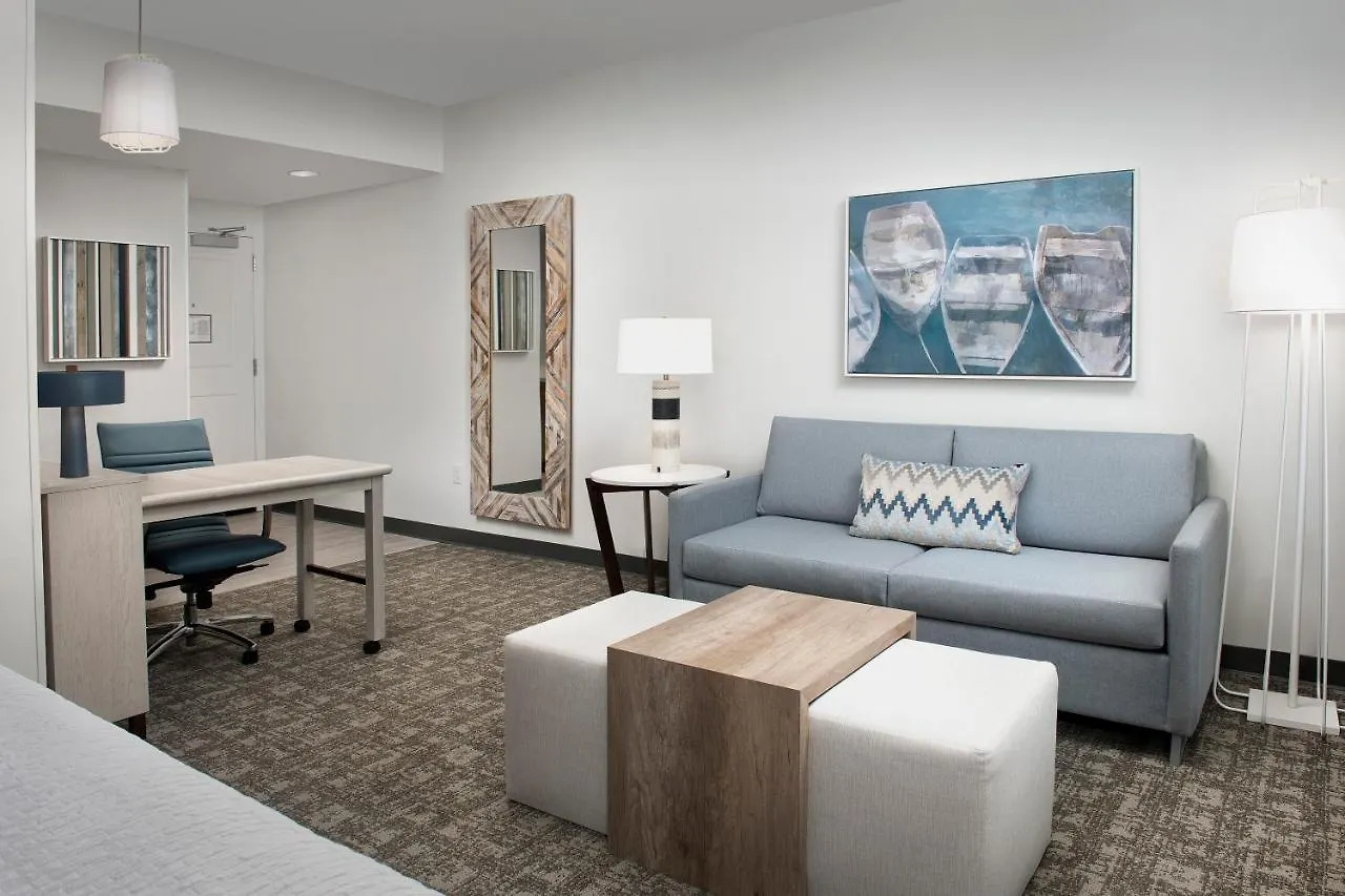 Homewood Suites By Hilton 德斯廷 酒店