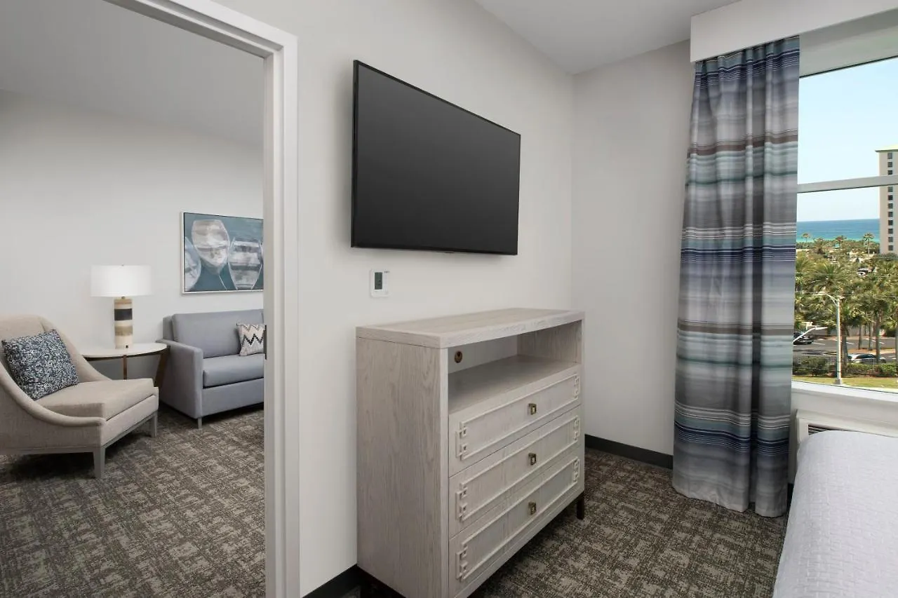 Homewood Suites By Hilton 德斯廷 酒店