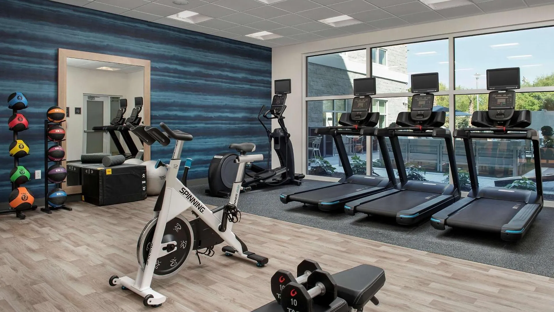 Homewood Suites By Hilton 德斯廷 3*,